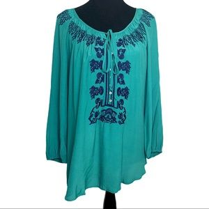 NWT Daniel Rainn Top Medium Green Blue D251